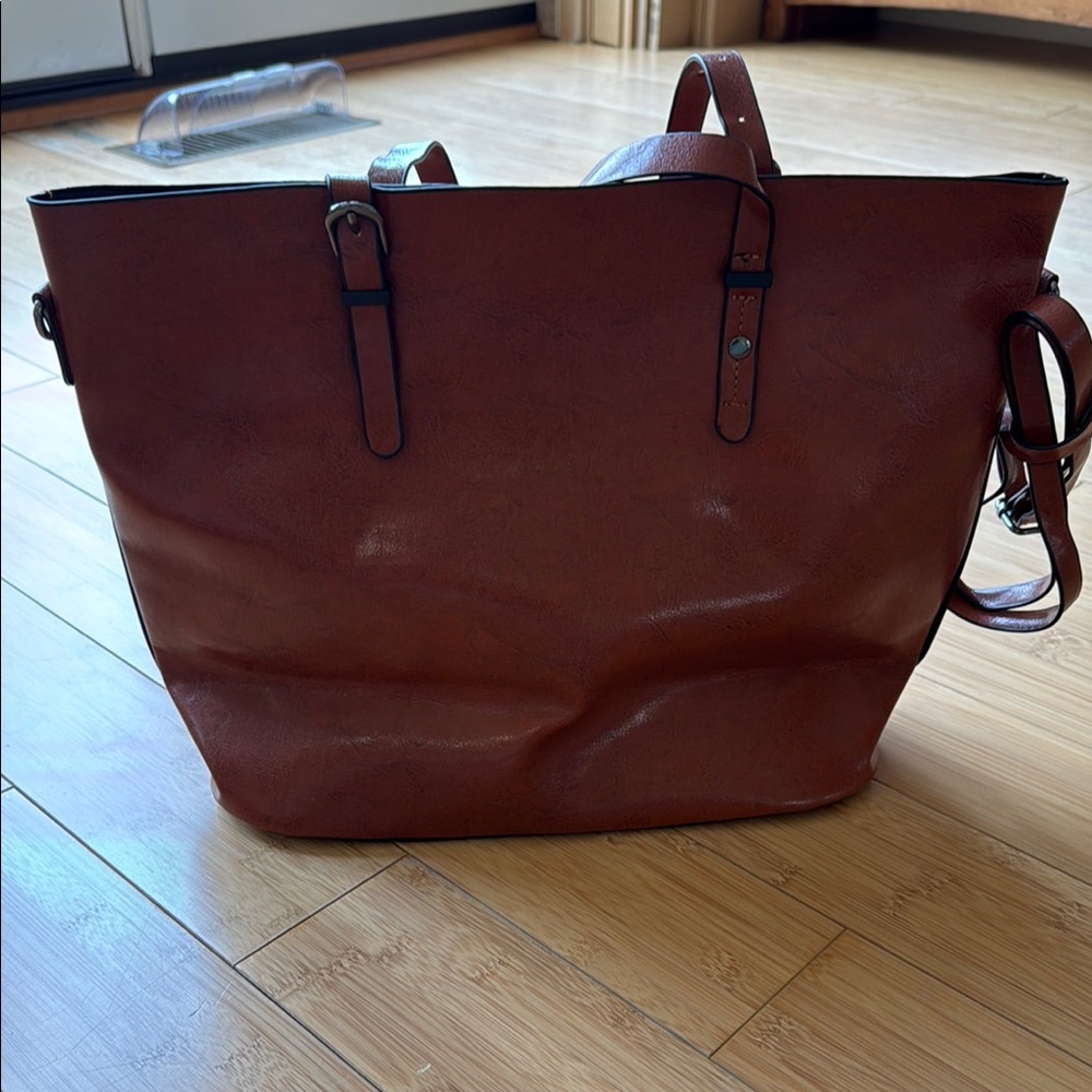 Brown Leather tote Bag with Adjustable Straps